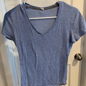 Women’s underarmour shirt